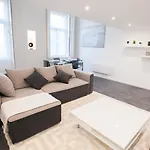 Stylish Loft With Balcony
